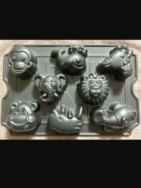 Nordic Ware Zoo Animal Cakelet Mini Cake Muffin Mold Pan Sheet Child Kid Baby